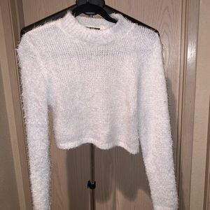 Wild fable cropped sweater size M